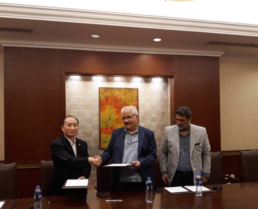 قرارداد گل گهر و یک شرکت چینی برای خرید ۱۰ دستگاه لکوموتیو
