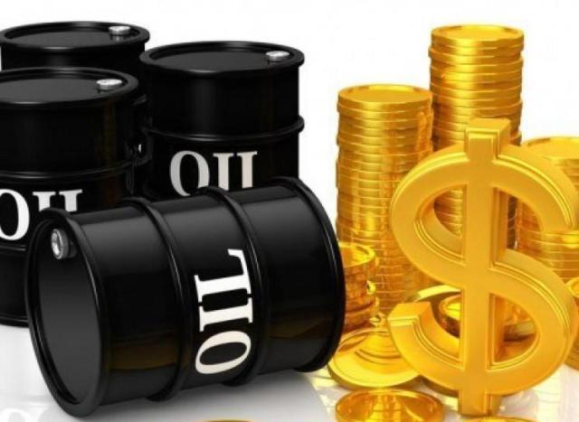 نفت در بازارهای جهانی ۳ دلار گران شد