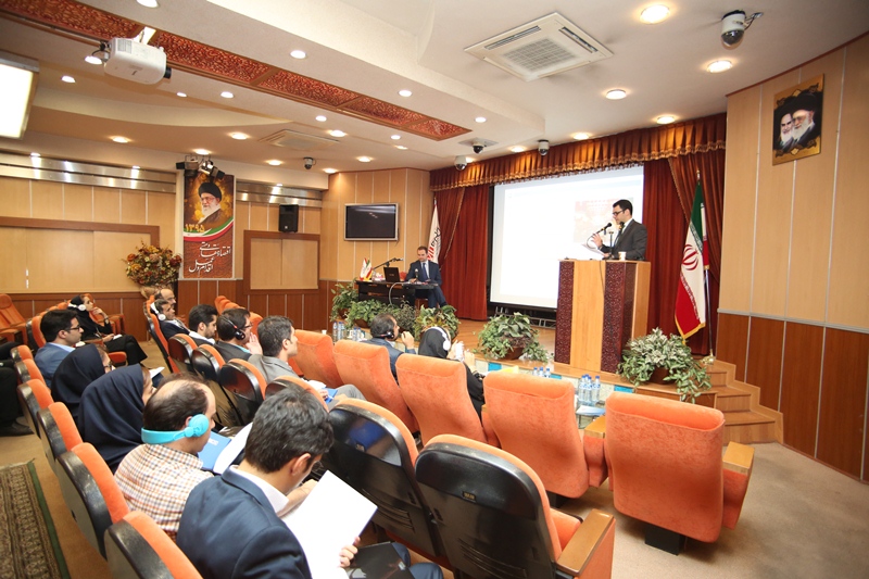 سمینار آموزشی چالش‌ها و فرصت‌های پیش‌روی ایران در بازارهای بین‌المللی